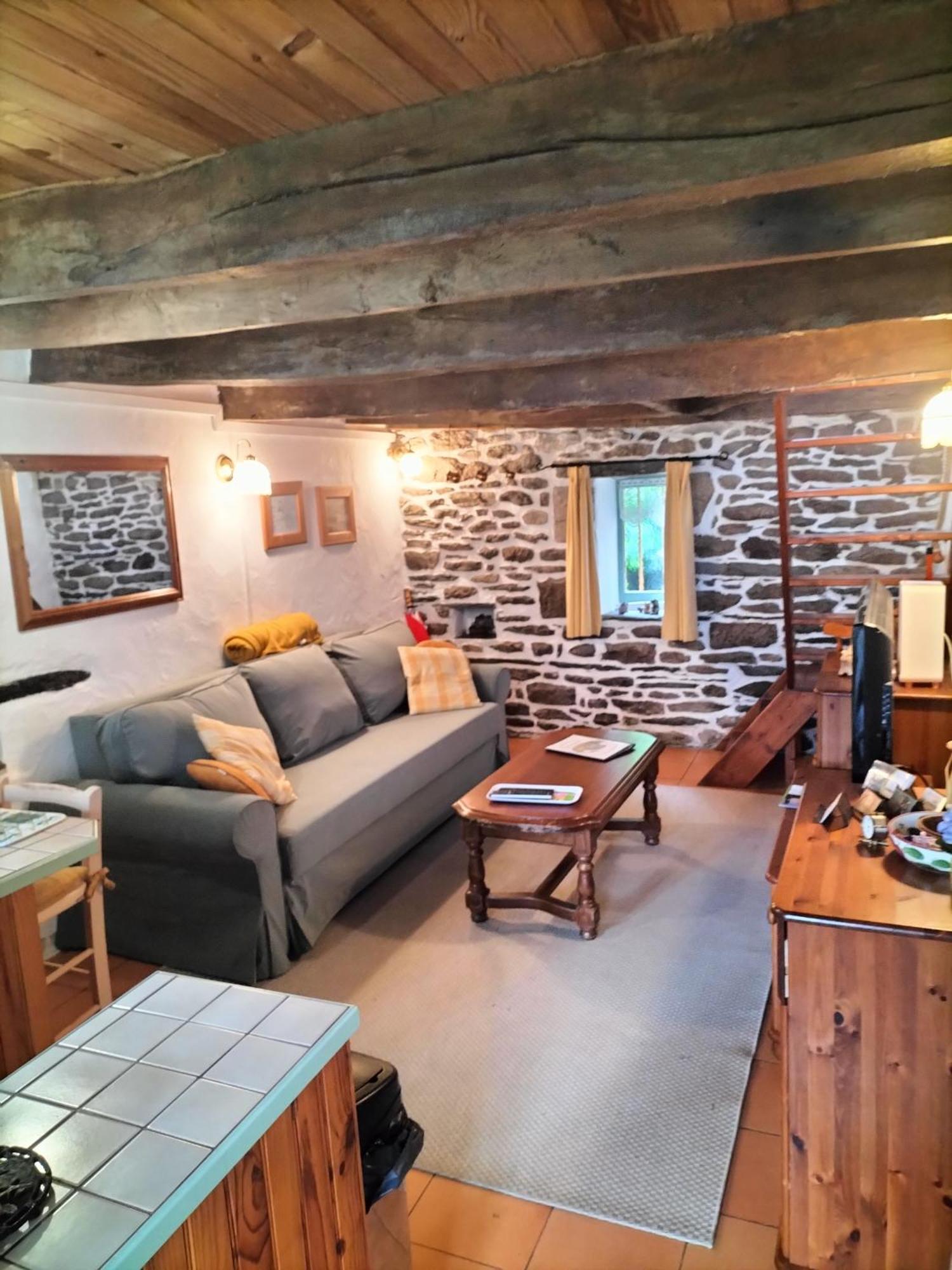 La Maison De Poupee Berrien Zewnętrze zdjęcie